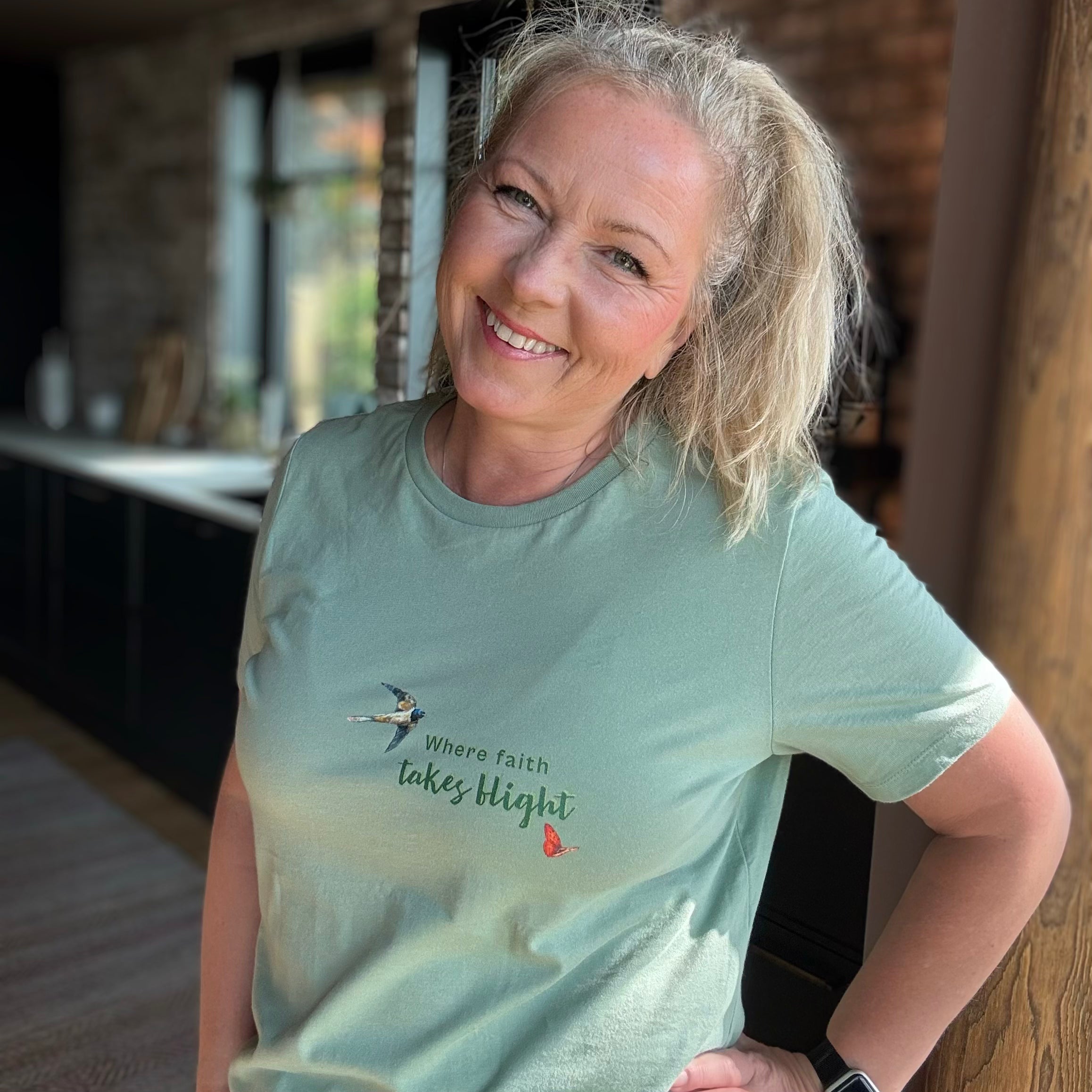 Where Faith Takes Flight – Women's Relaxed T-Shirt